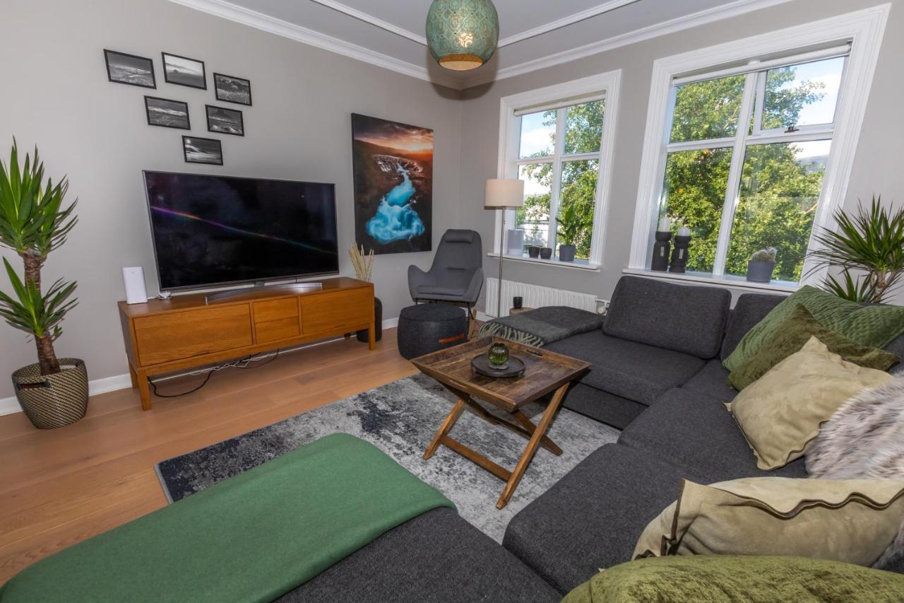 Lovely 2-Bedroom Apartment In Акурейрі Екстер'єр фото
